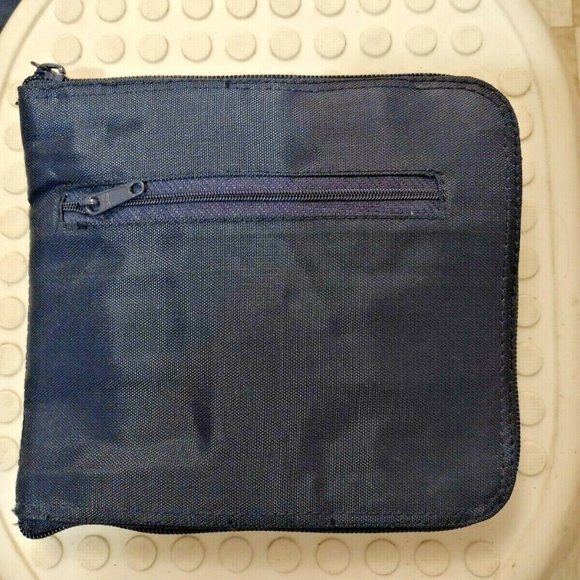 Foldable Travel Duffle Bag  Waterproof & Tear Resistant - Picture 2 of 8